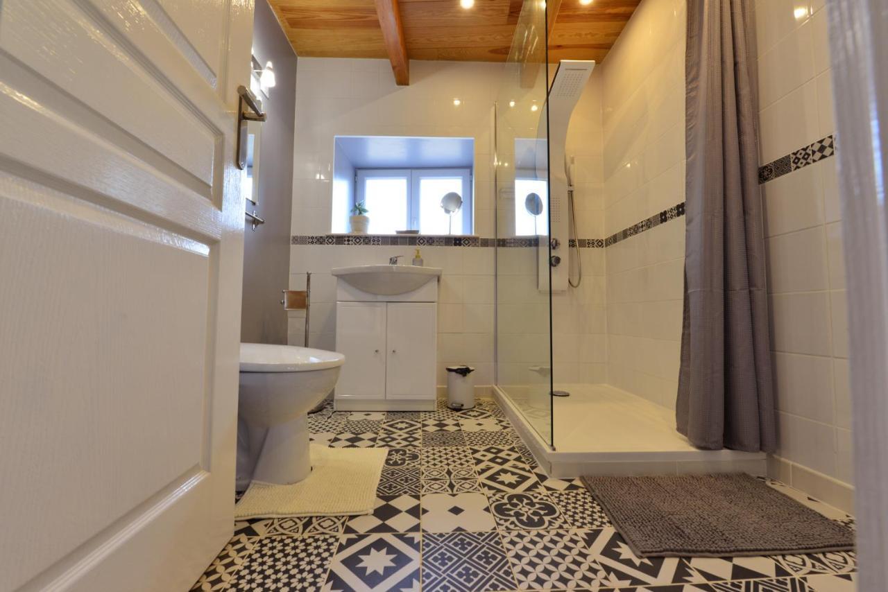 Chez Pique-Fesse Chambre D'Hote Saint-Martin-L'ars Exterior photo